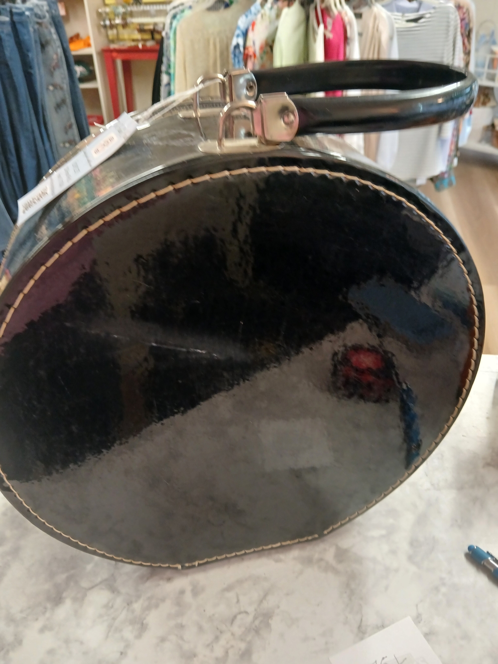 Munro Black Patent Round Hat Box Travel Bag - Picture 2 of 6